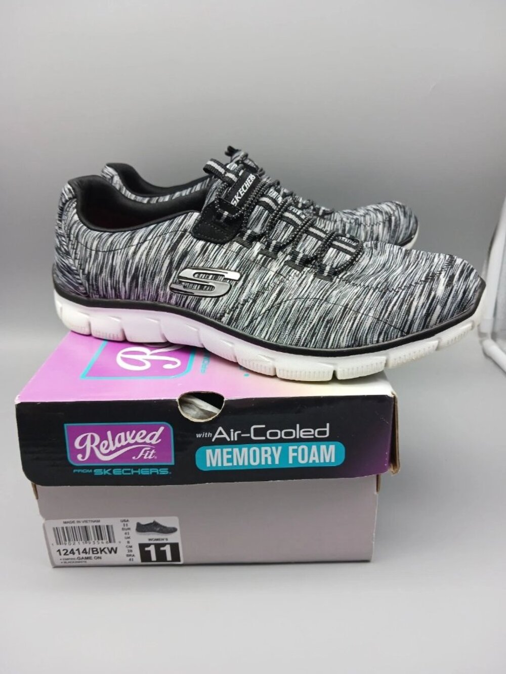 Skechers Relaxed Fit Empire Game On Black White Slip on Sneakers Size 11 Women's
